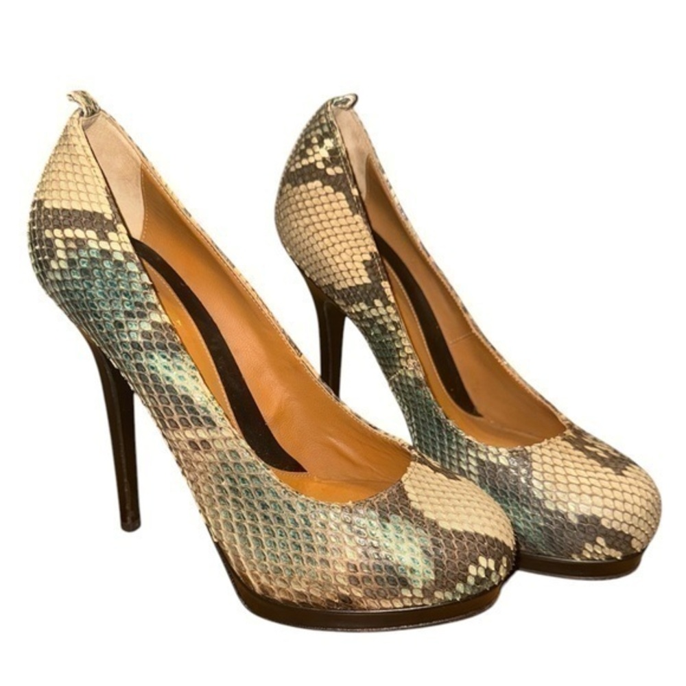 Fendi shoes size 37